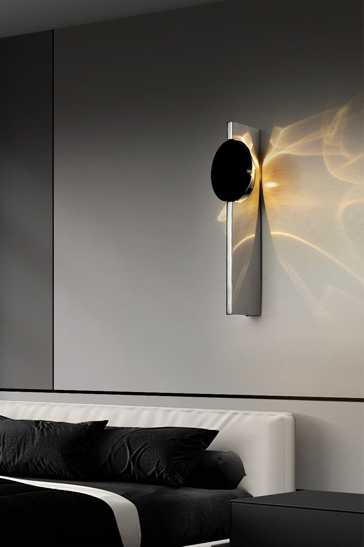 Pethr Wave Minimalistische wandlamp van staal