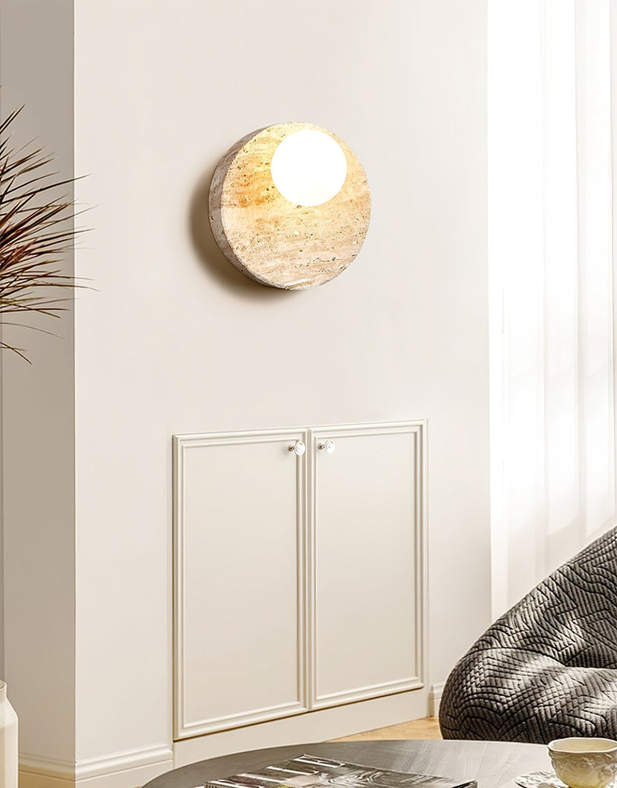 Kivros wandlamp in geel travertin