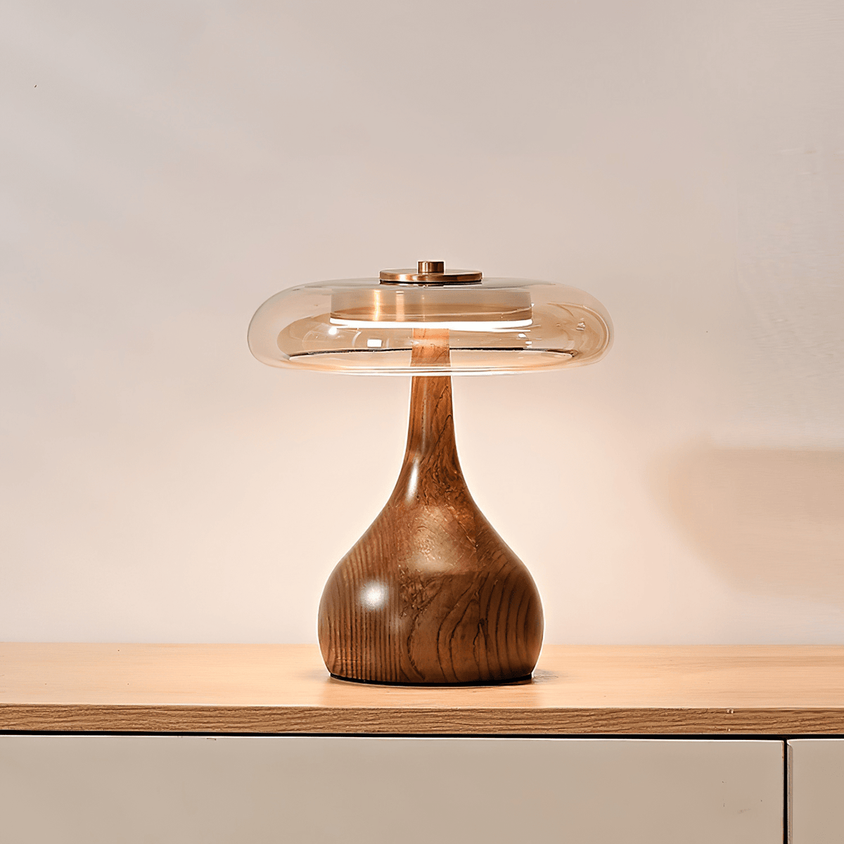 Bux Moderne tafellamp van walnoothout