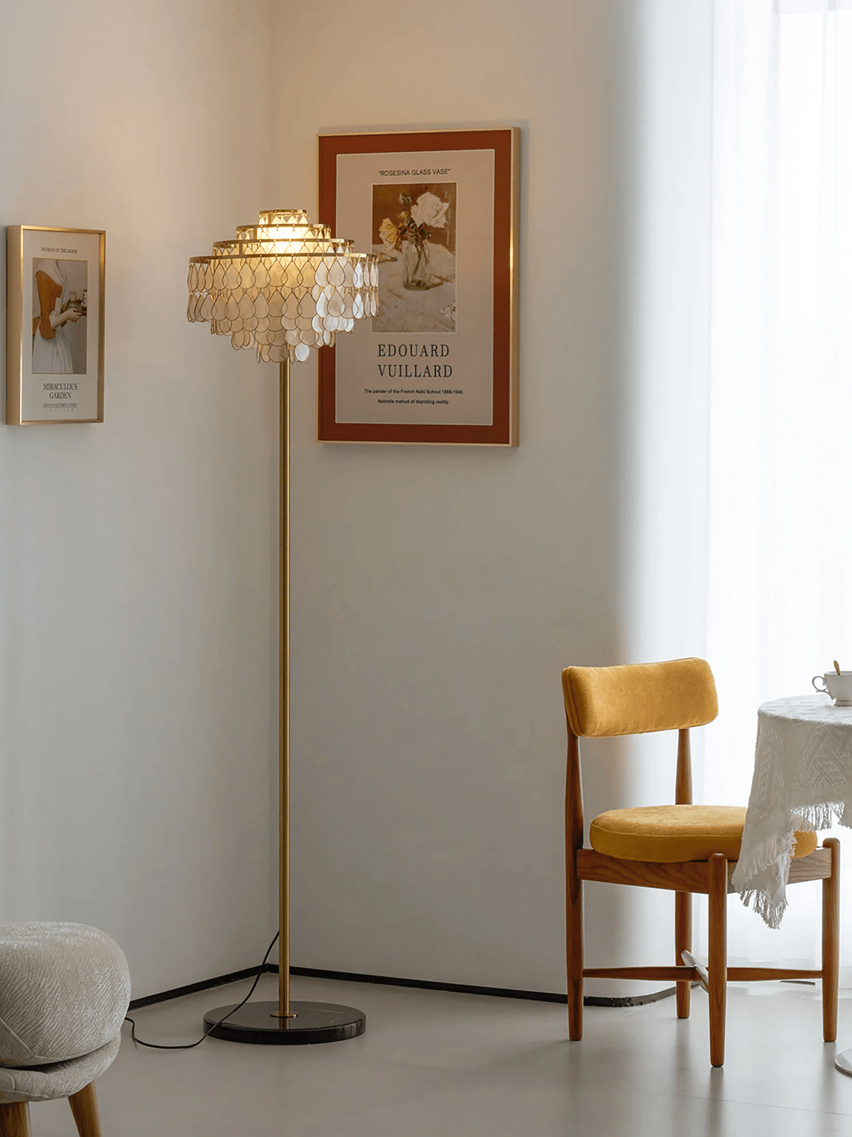 Emily vloerlamp in goudkleurige afwerking