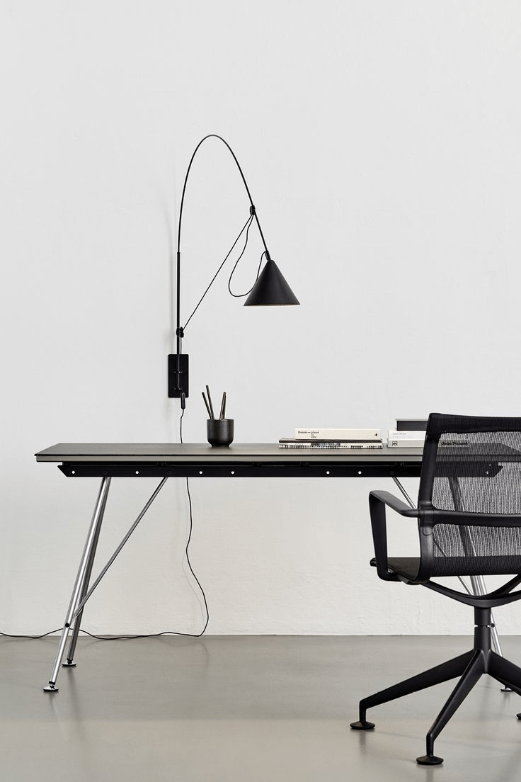 Noraette wandlamp Arc Conus Minimalistisch