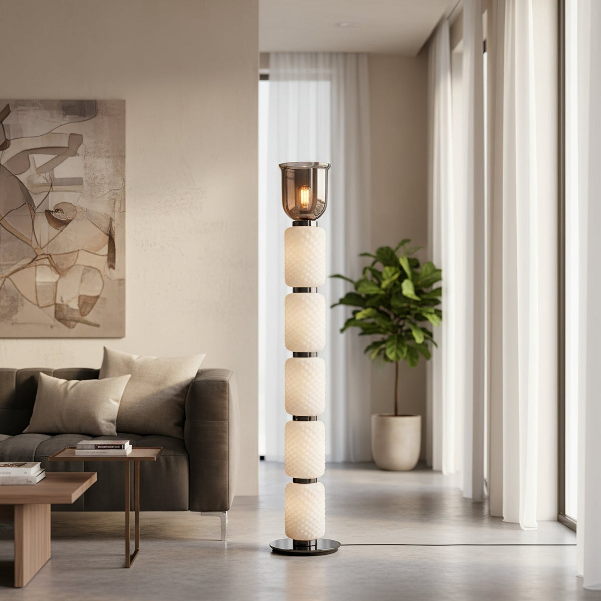 Valdorne vloerlamp met textuur en lagen van glas