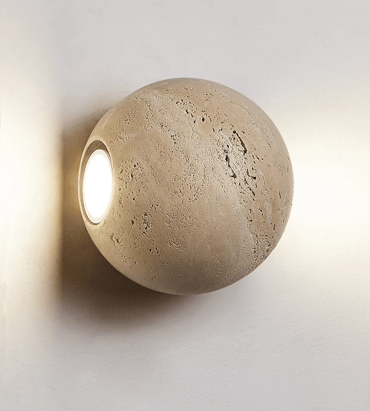 Travian travertin bollen wandlamp