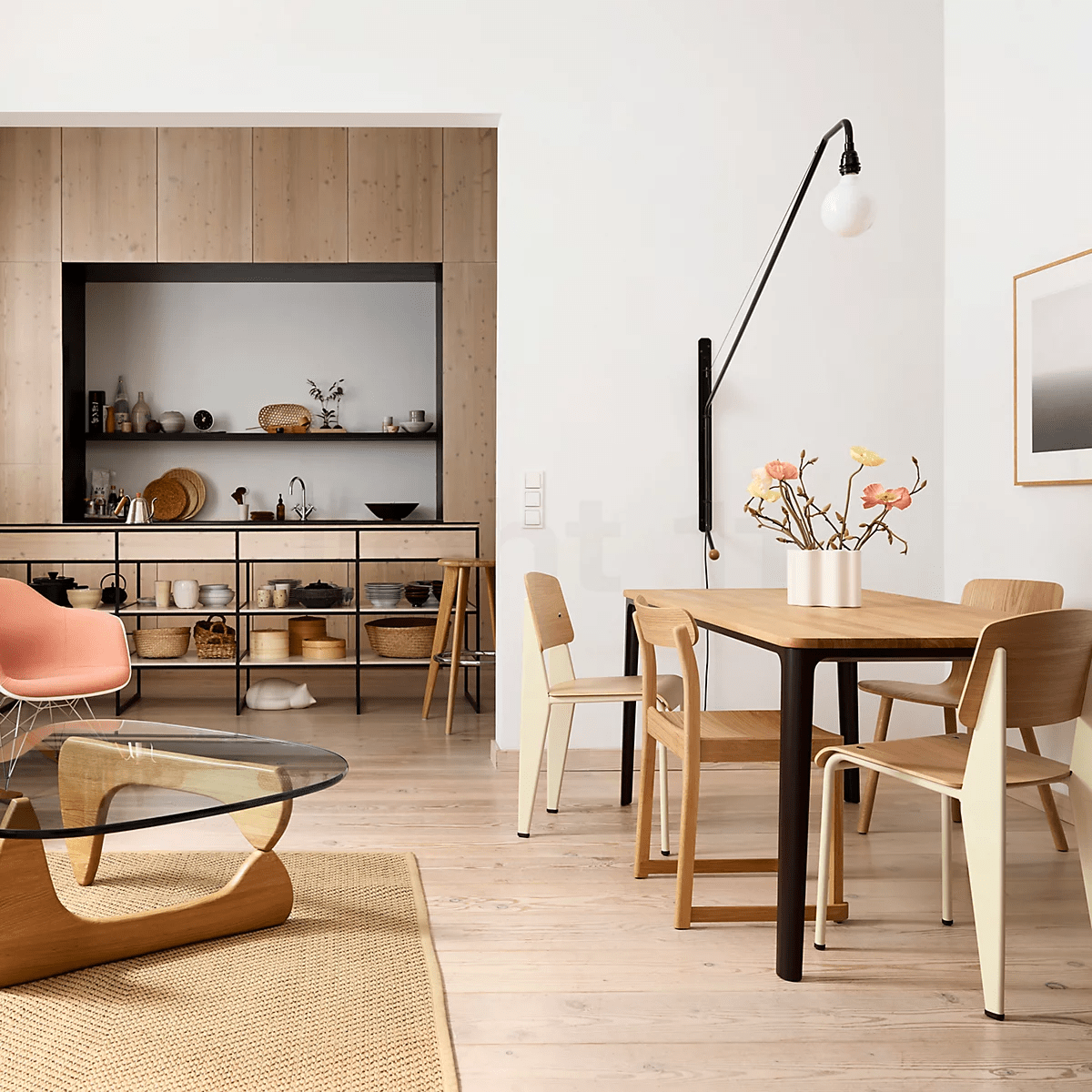Zwarte wandlamp met lange arm