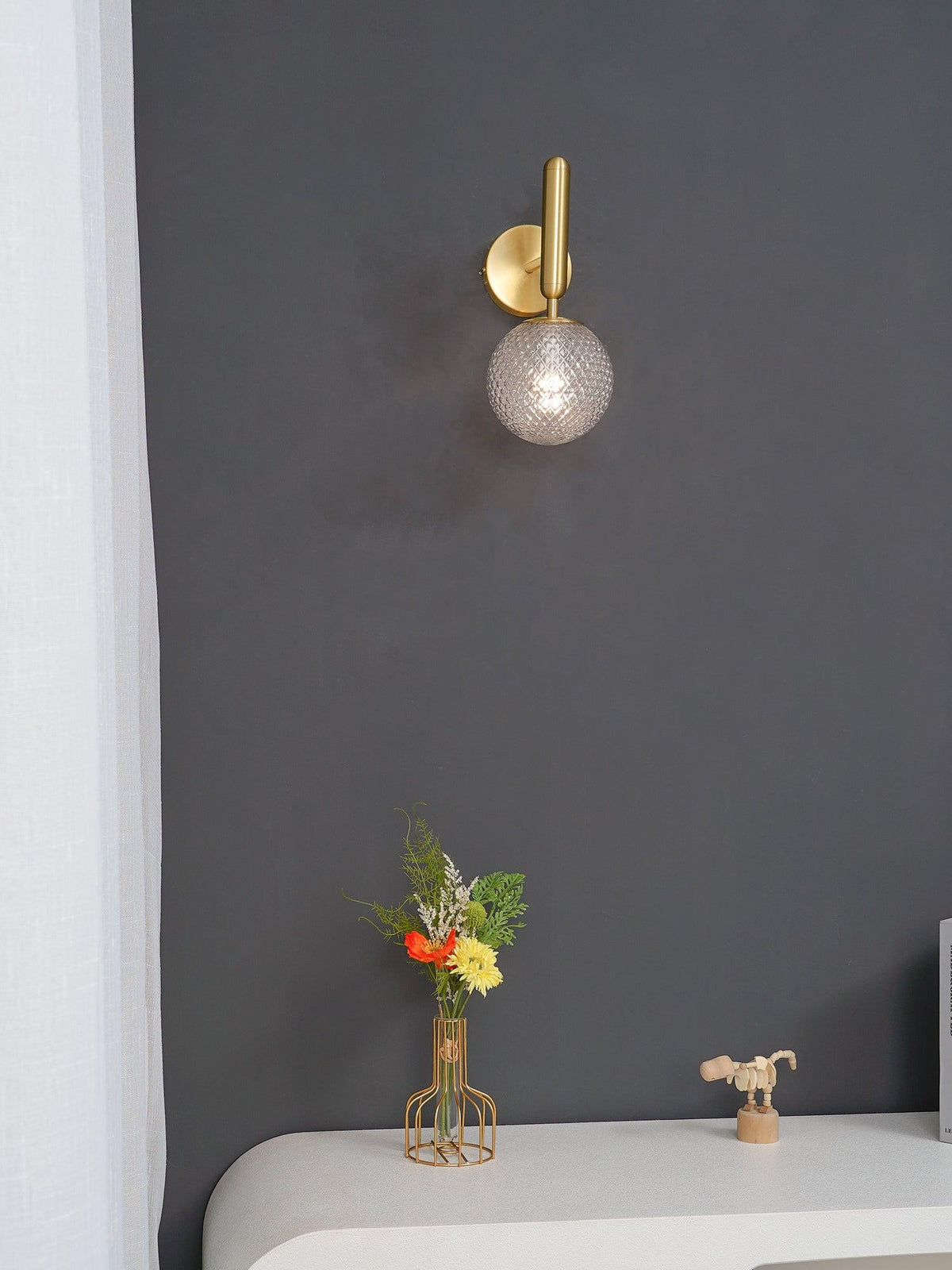 Kynlo wandlamp met stekker, glazen bol Nordic