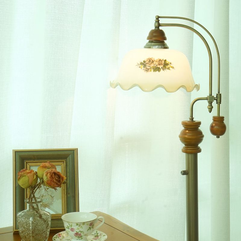Morandi Retro Design LED Vloerlamp Lotus Bloem Vormige Metaal/Glas Eetkamer/Woonkamer