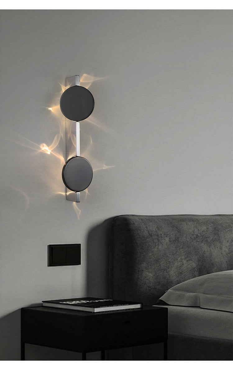 Pethr Wave Minimalistische wandlamp van staal