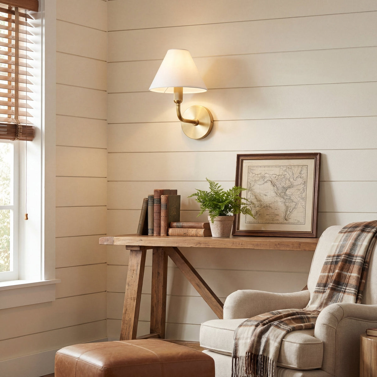 Solivelle wandlamp met messing afwerking