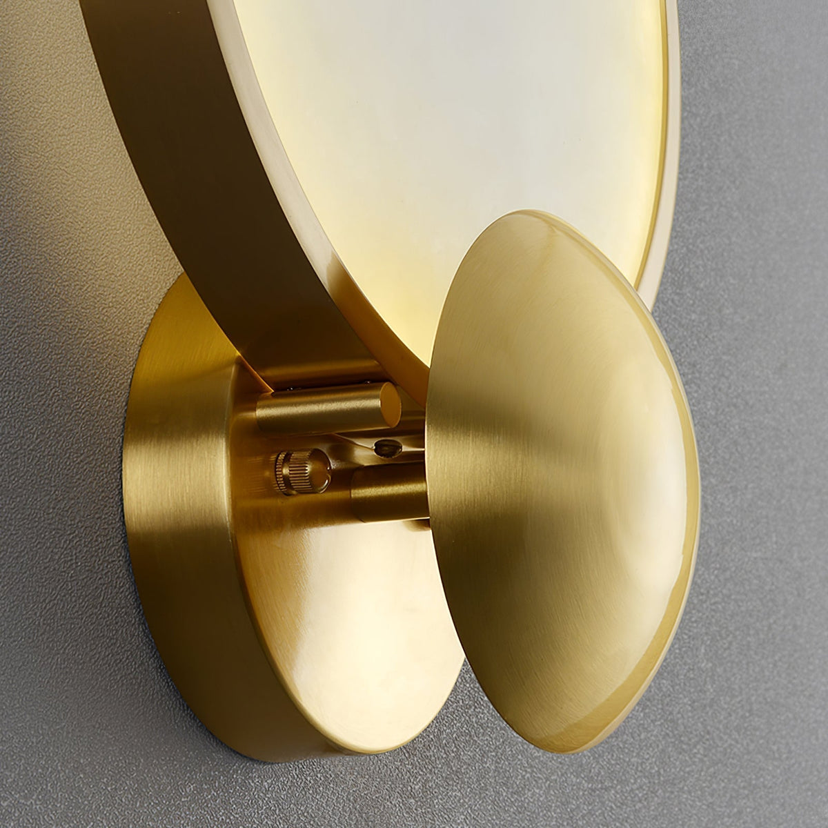 Avenuelia albasten wandlamp