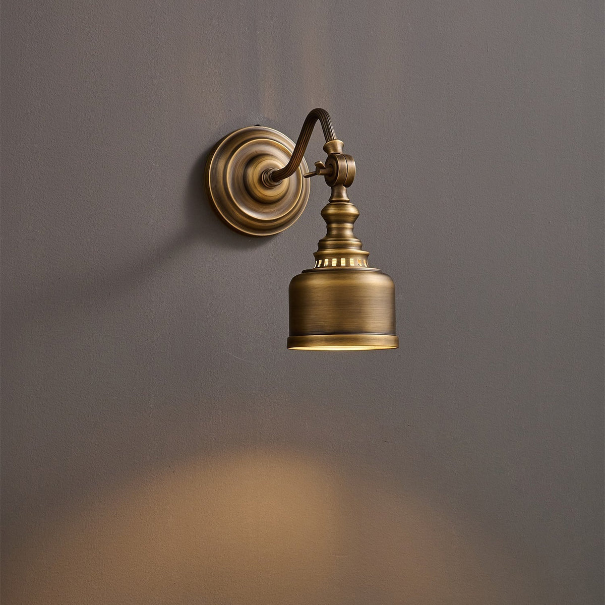 Orelelenne Gooseneck wandlamp