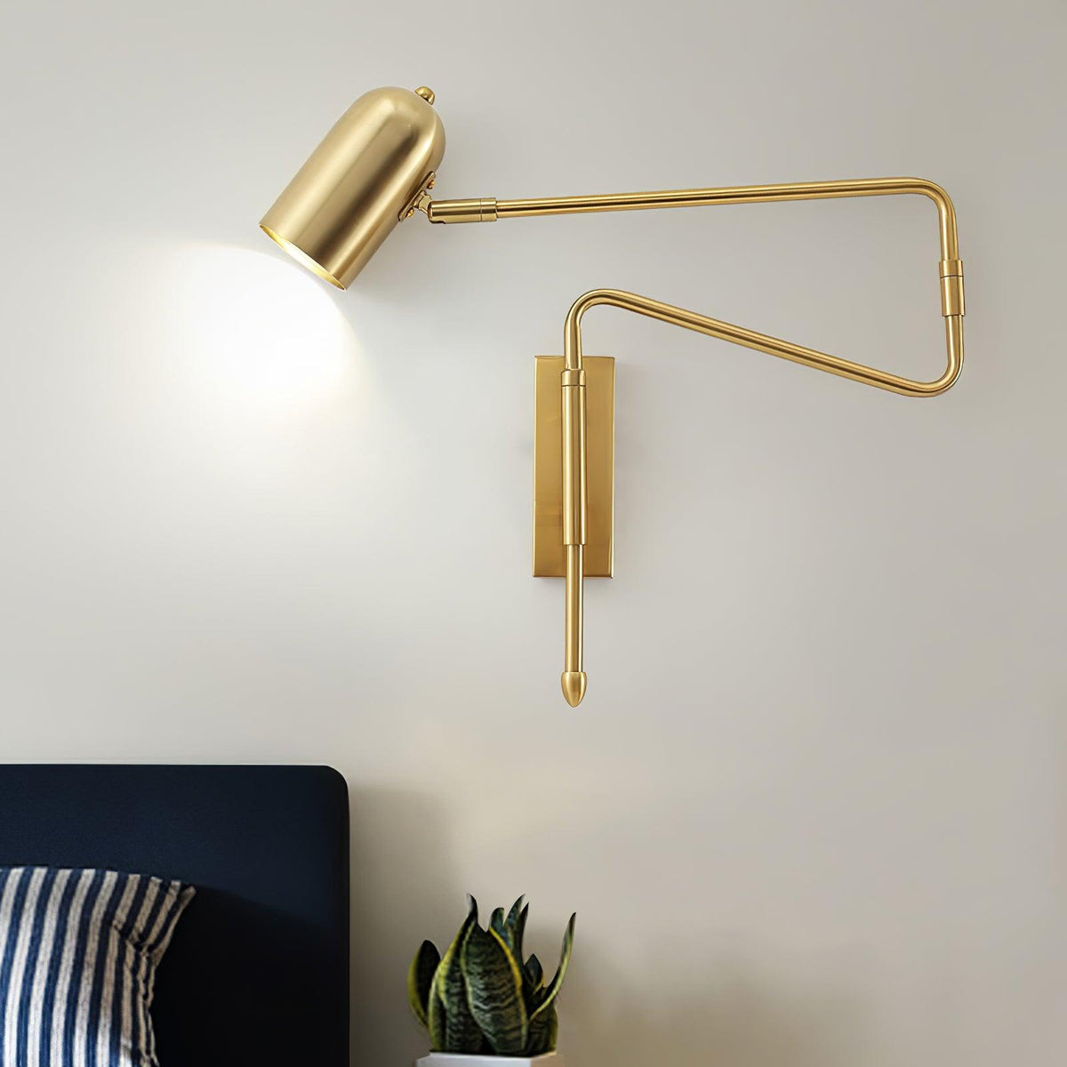 Nox verstelbare arm wandlamp met stekker