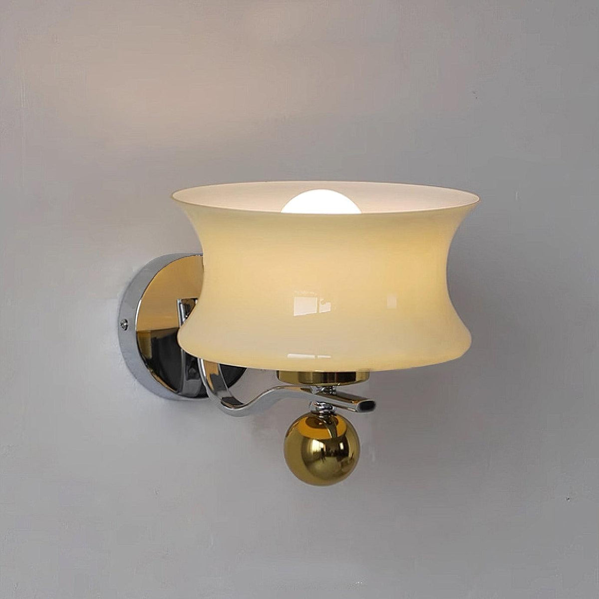 Blux Noordse kunst wandlamp met glazen kap