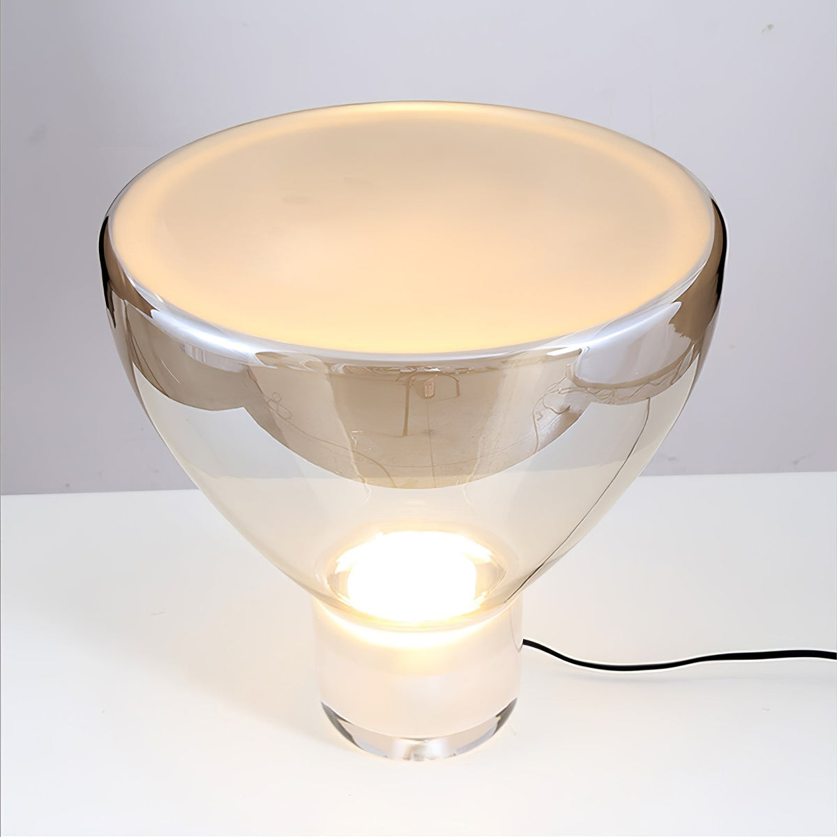 Cavm elegante tafellamp van glas
