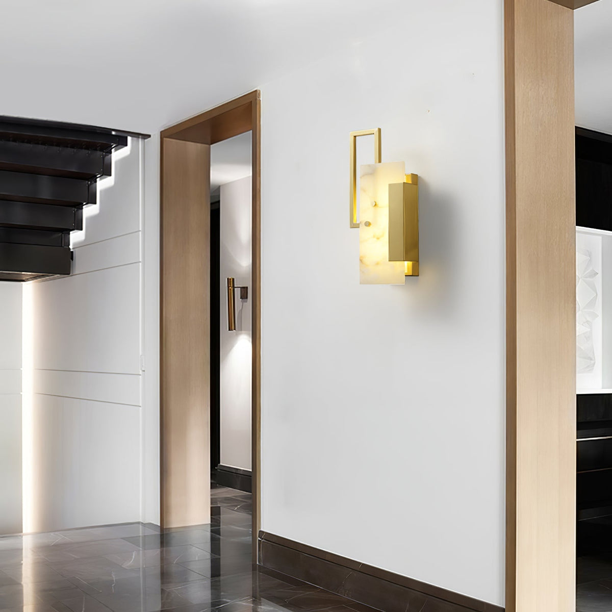 Albinelle albasten wandlamp met goudkleurig frame
