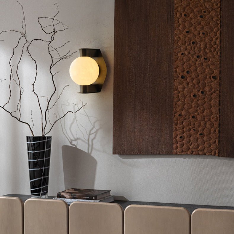 Caldrien Albast bol albasten wandlamp