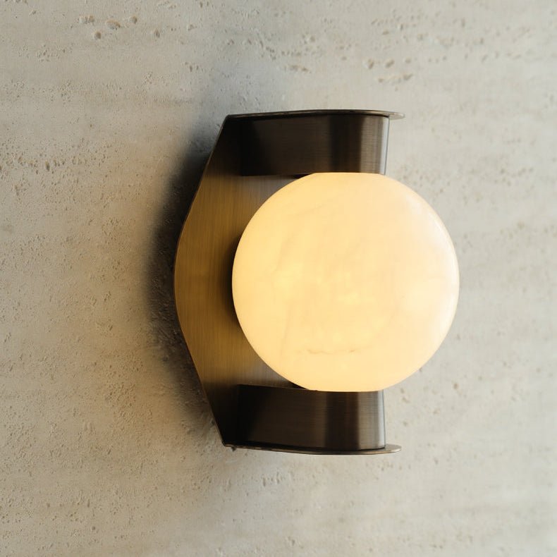 Caldrien Albast bol albasten wandlamp