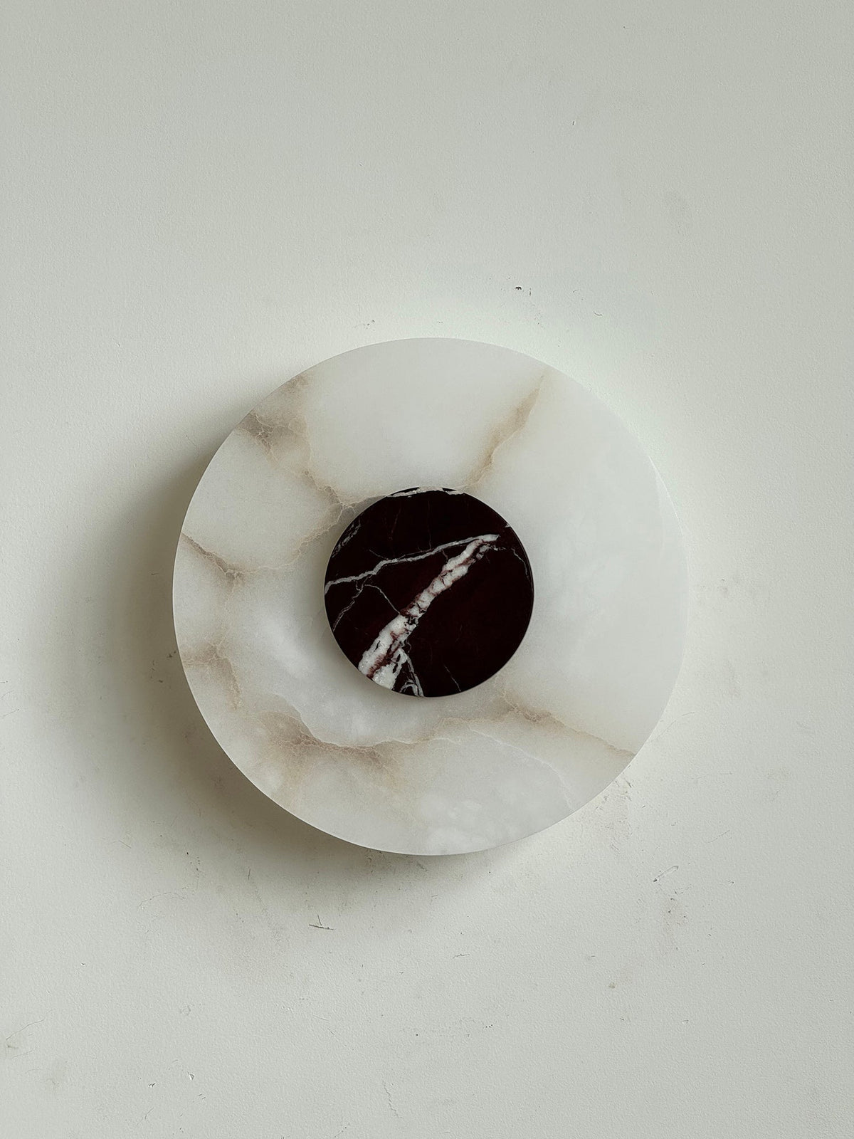 Rauduvyi Moderne wandlamp in albast met minimalistisch design