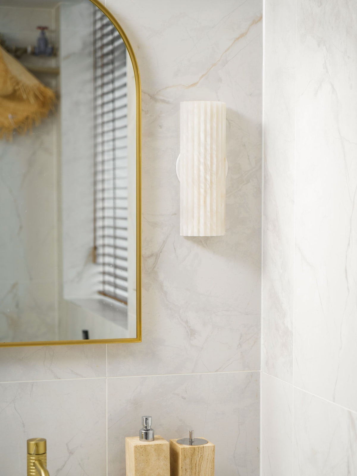 Aveniraria albasten wandlamp