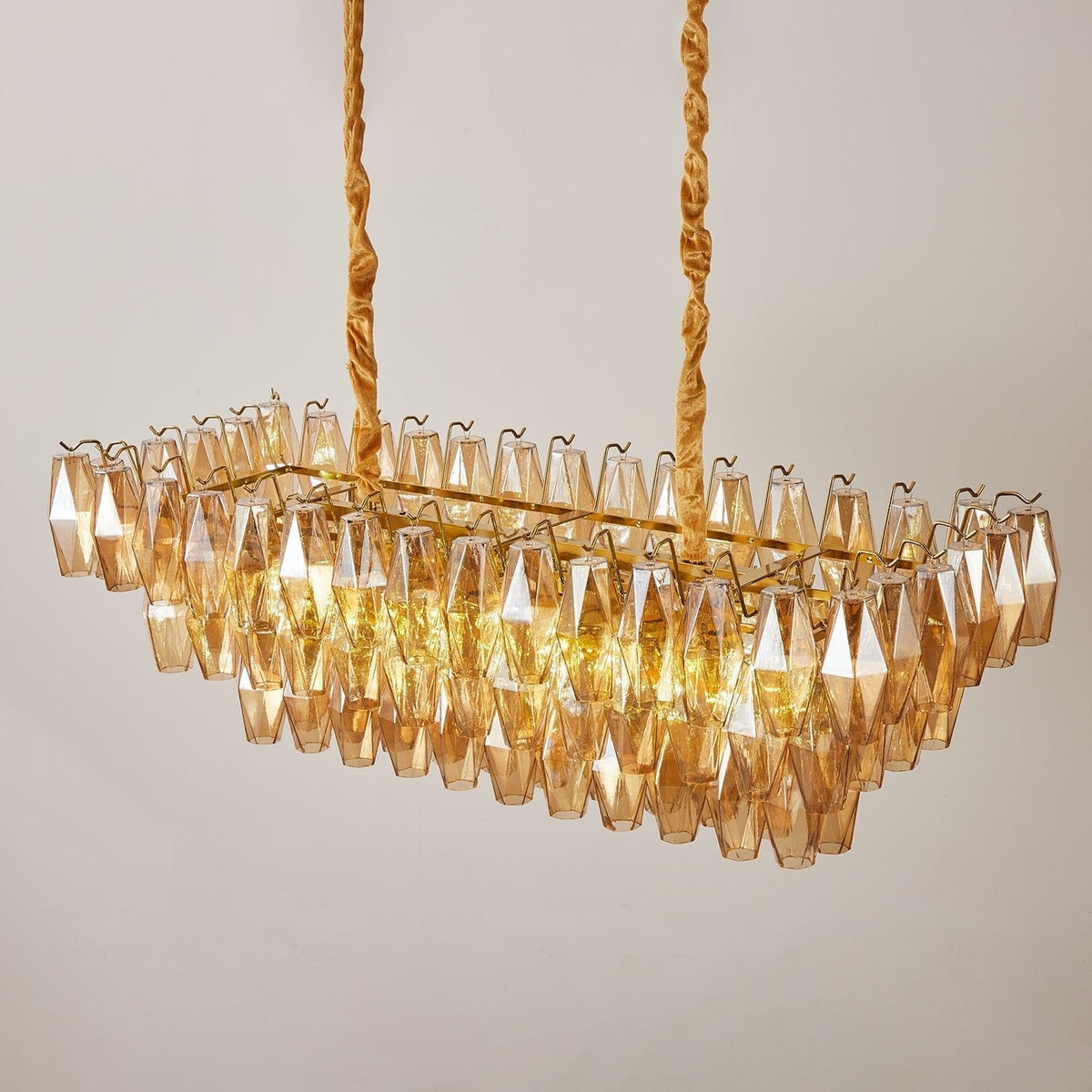 Lioraiel kroonluchter van glas met amberprismeglas in lagen rechthoekig
