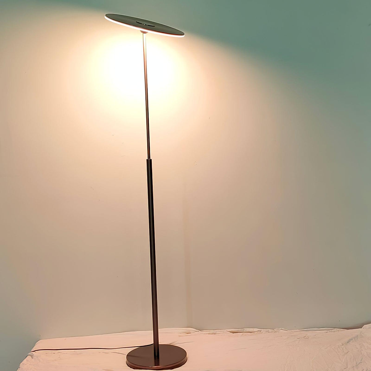Evynora Minimalistische vloerlamp