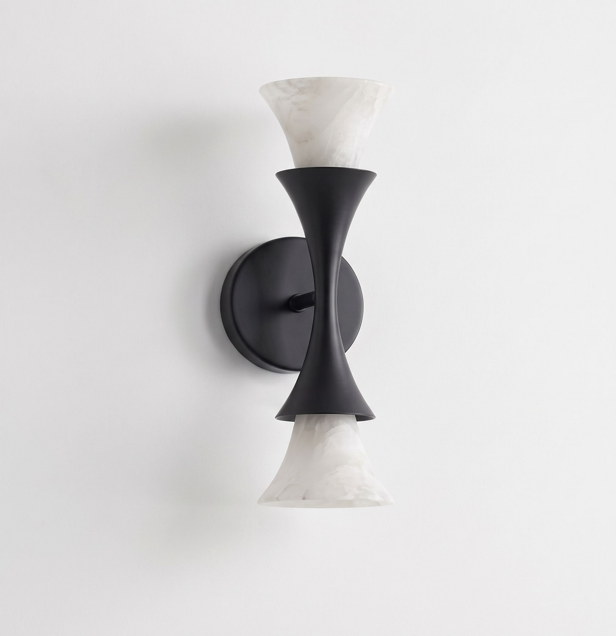 Oakenwick albast wandlamp