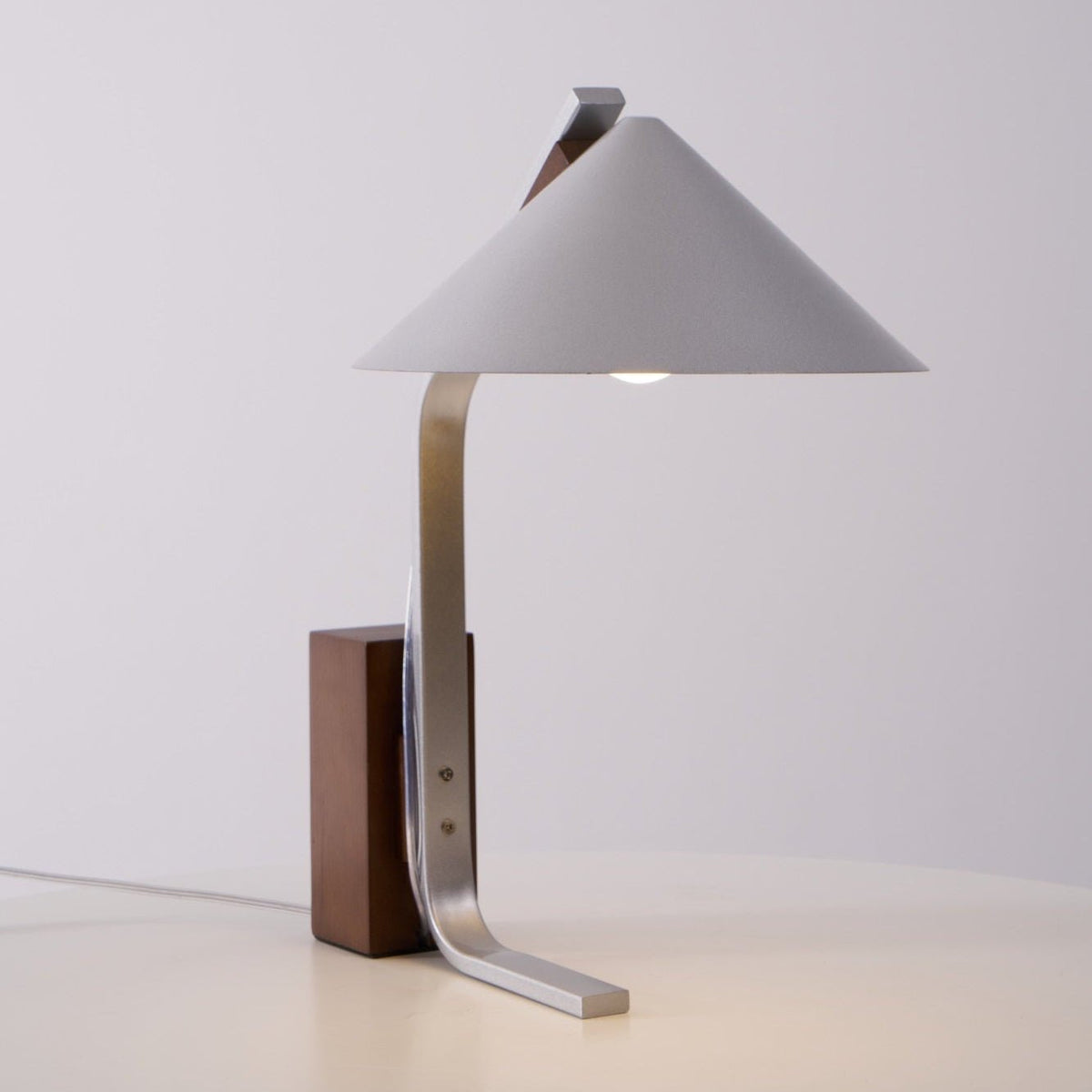 Ireld moderne tafellamp