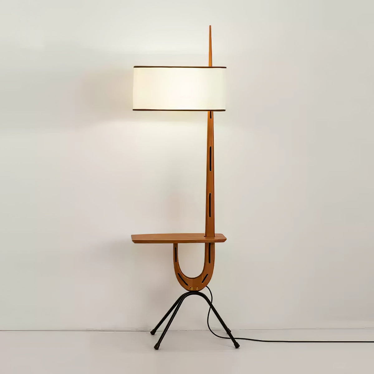 Vemara Mid Century Houten vloerlamp
