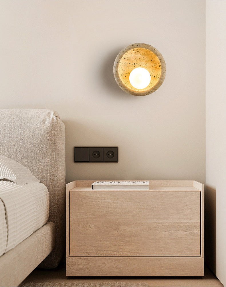 Valiselle wandlamp in Geel travertin
