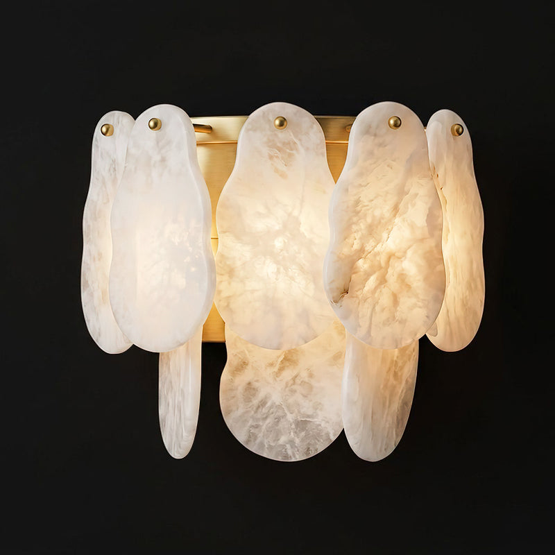 Quenstone onregelmatige albast wandlamp