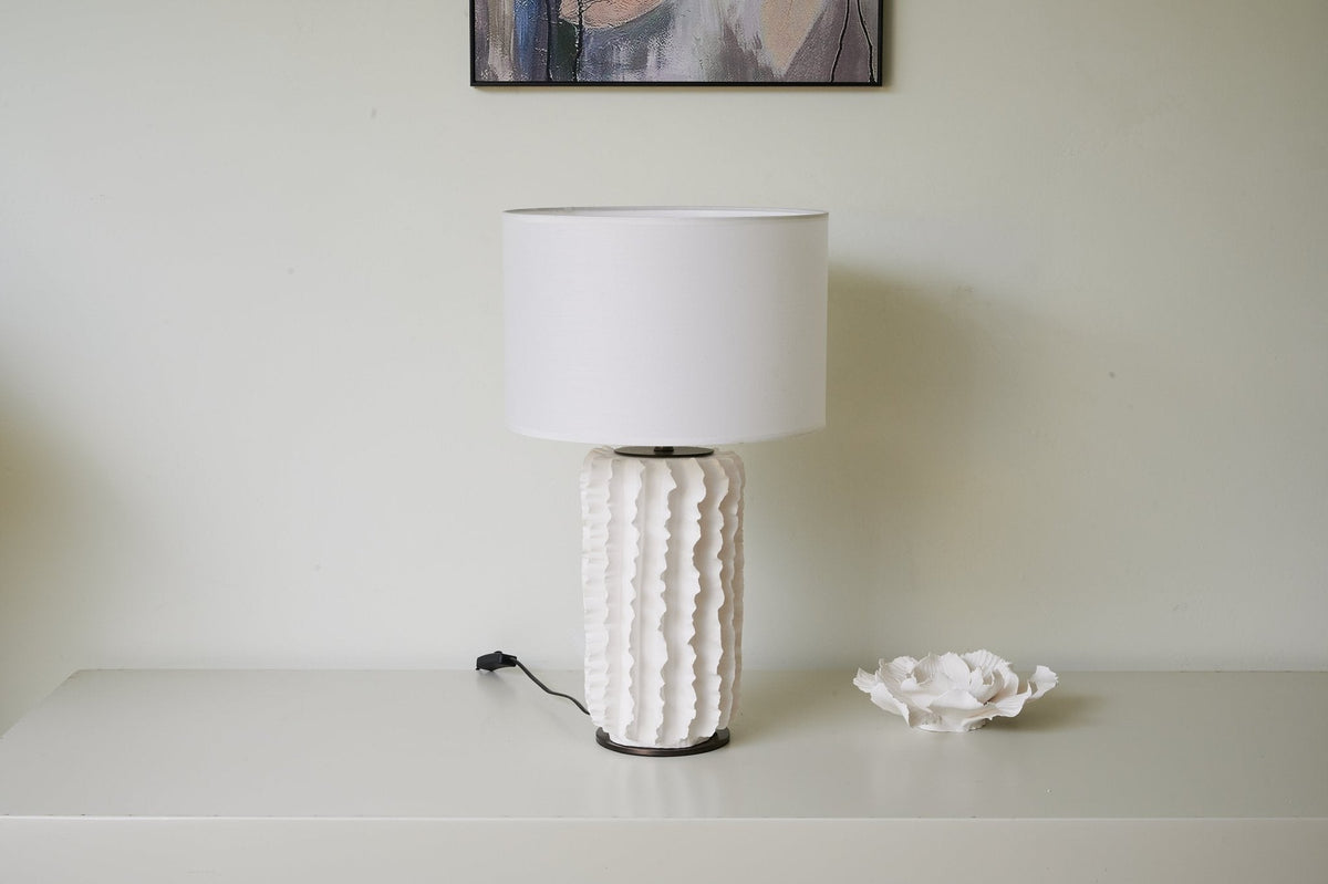 Evelyn Minimalistische tafellamp van keramiek