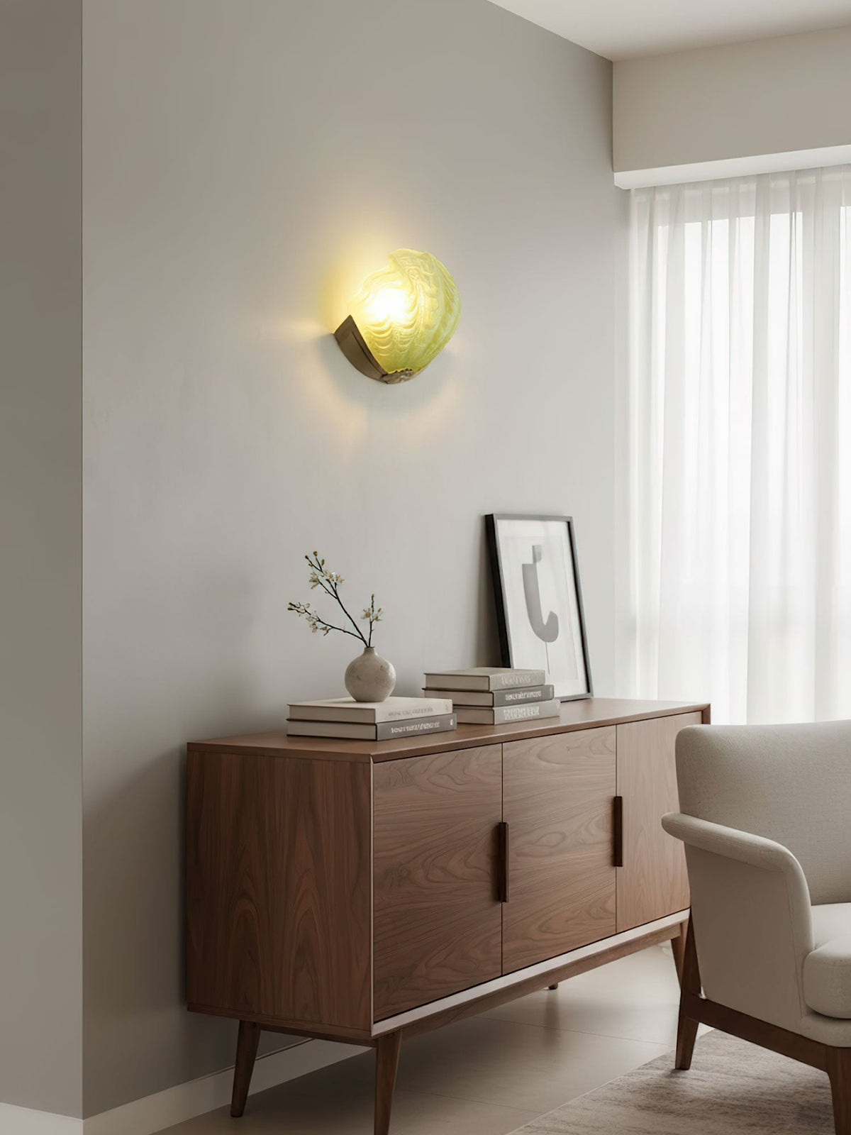 Nico Art Deco wandlamp met scallop-ontwerp in matglas