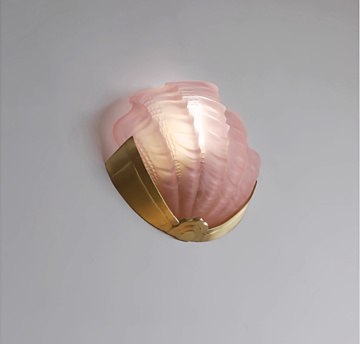 Nico Art Deco wandlamp met scallop-ontwerp in matglas