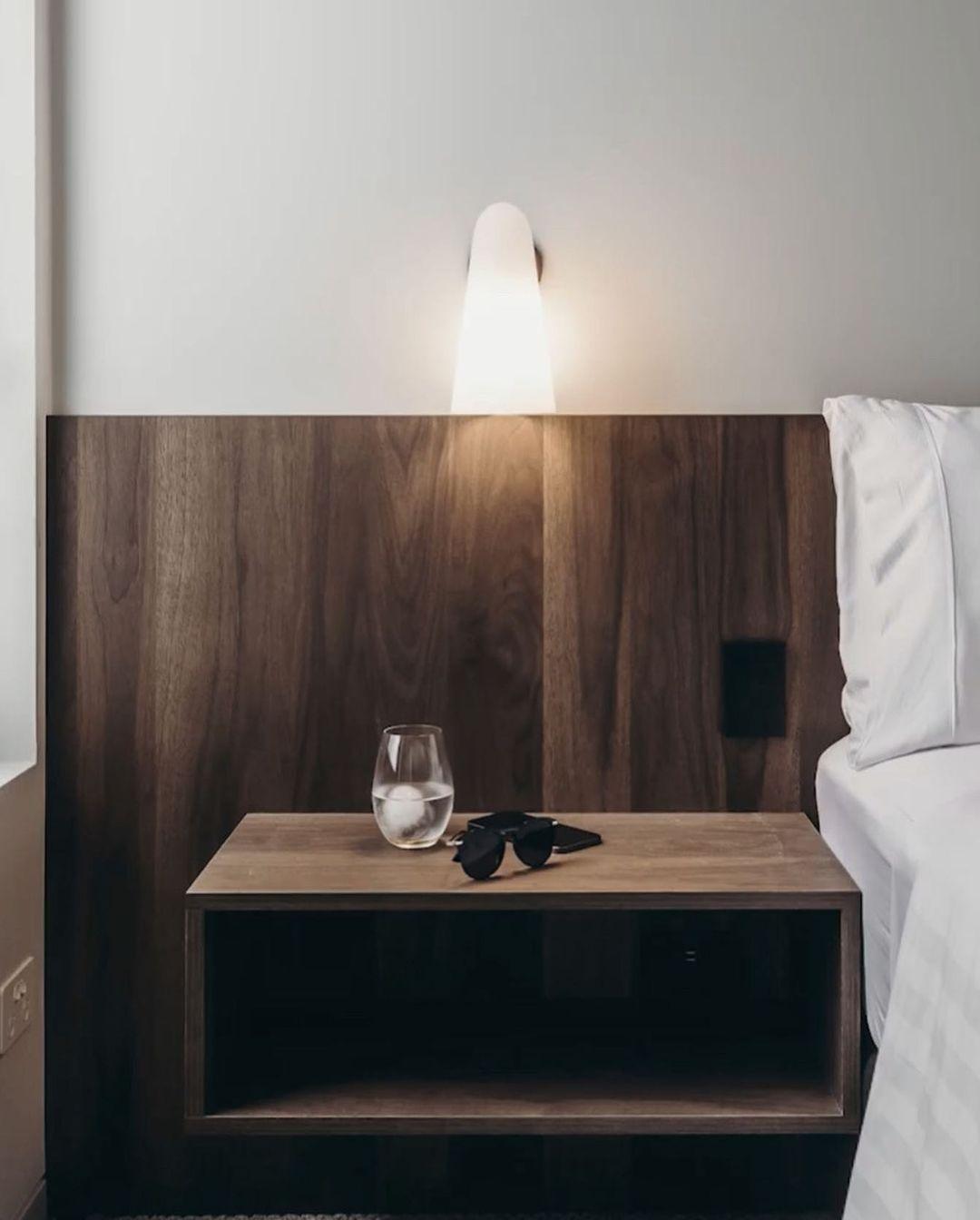 Velivira conische glazen wandlamp