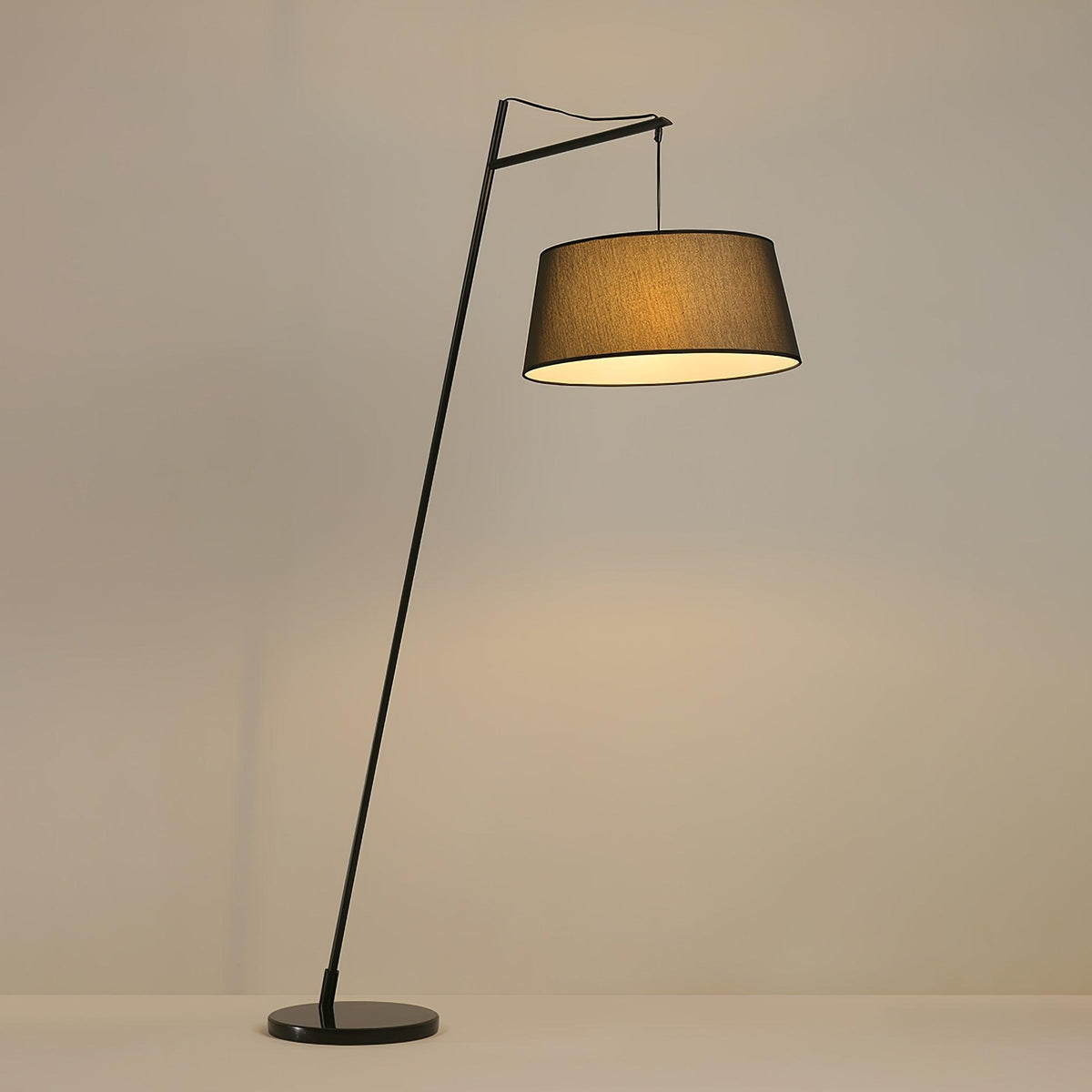 Votalyra moderne vloerlamp met stoffen kap