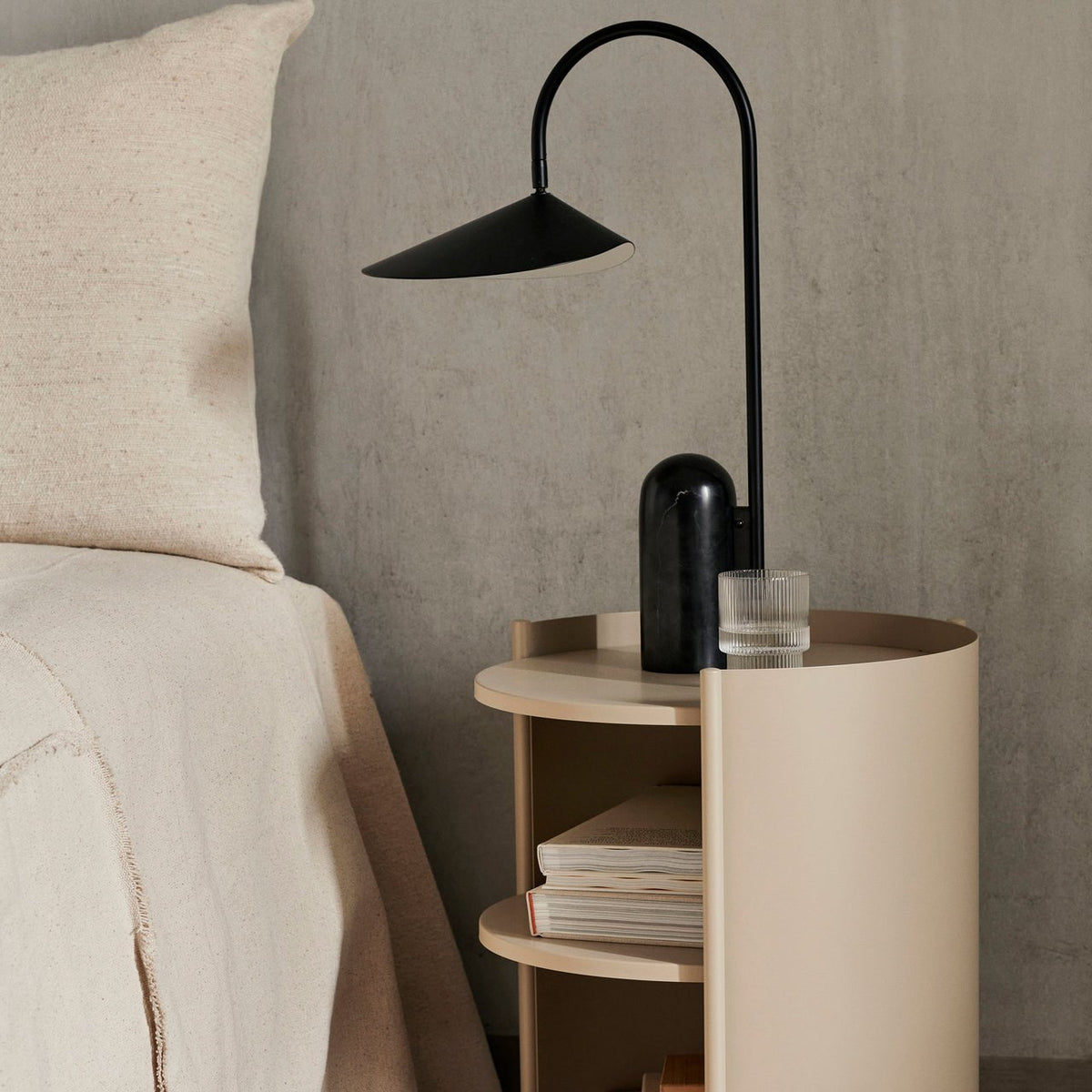 Selva Arc Leaf tafellamp