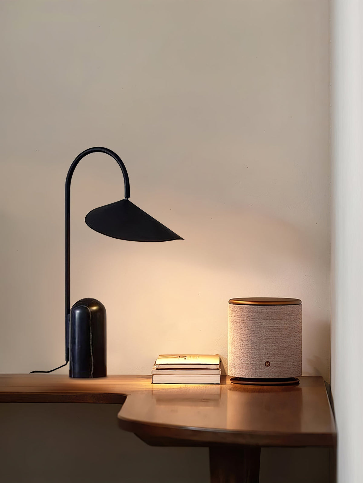 Selva Arc Leaf tafellamp