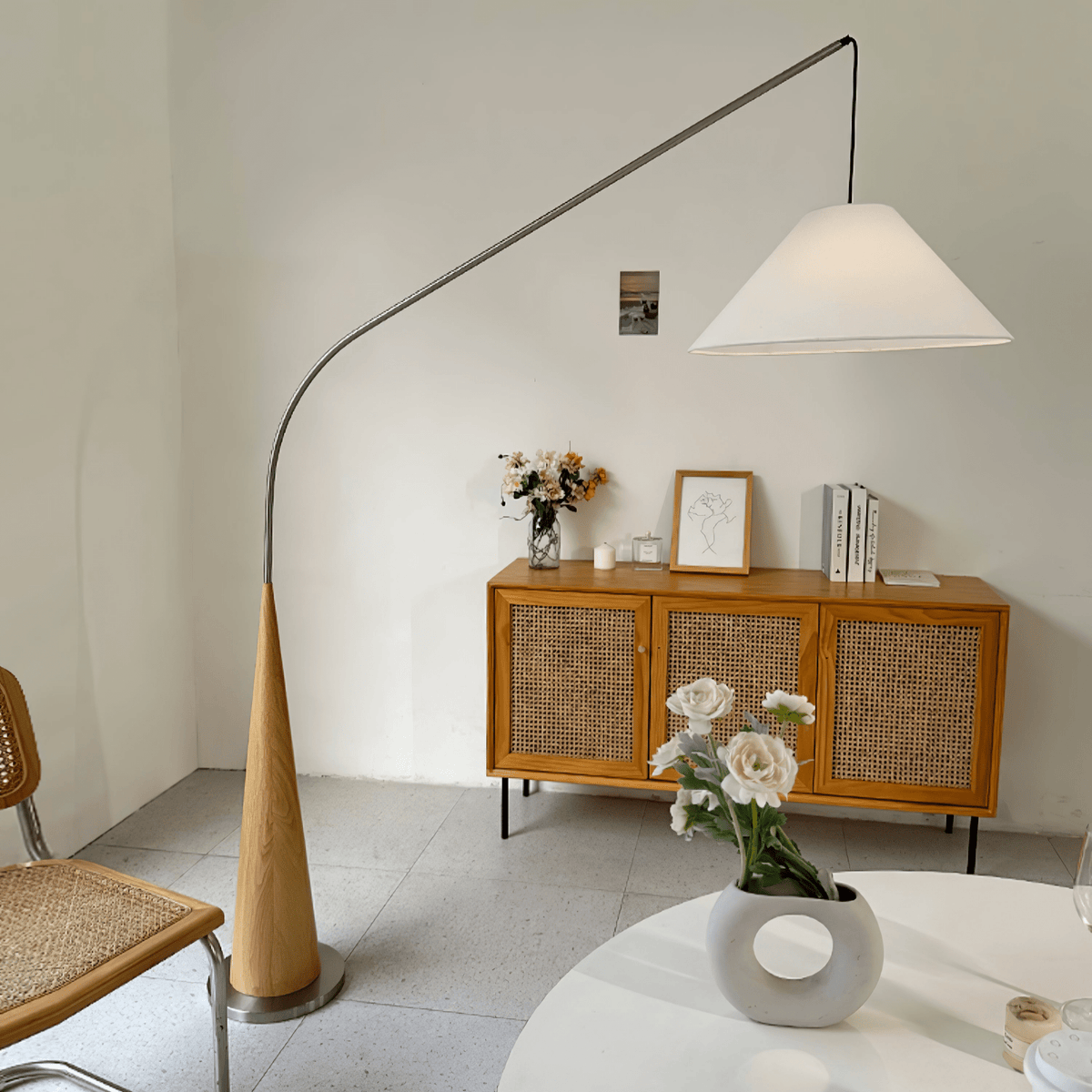 Uriah Minimalistische vloerlamp met stoffen kap