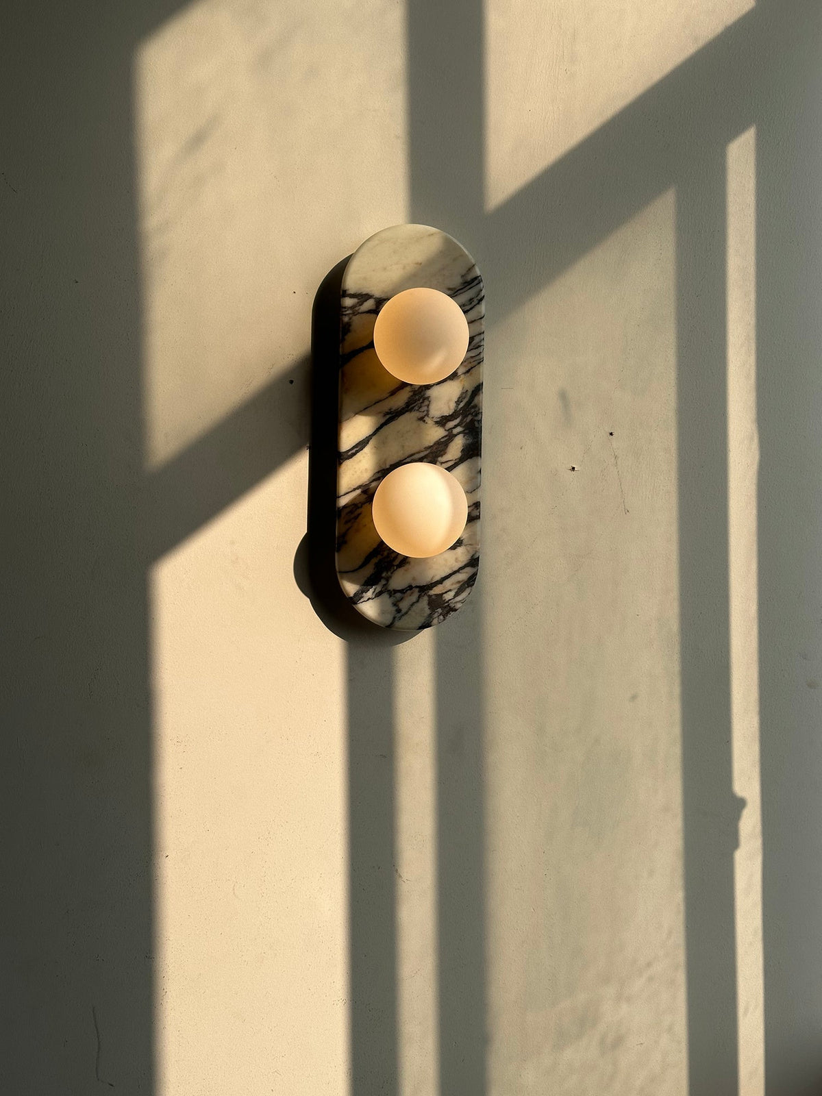 Alvuvyo elegantie Moderne wandlamp van marmer