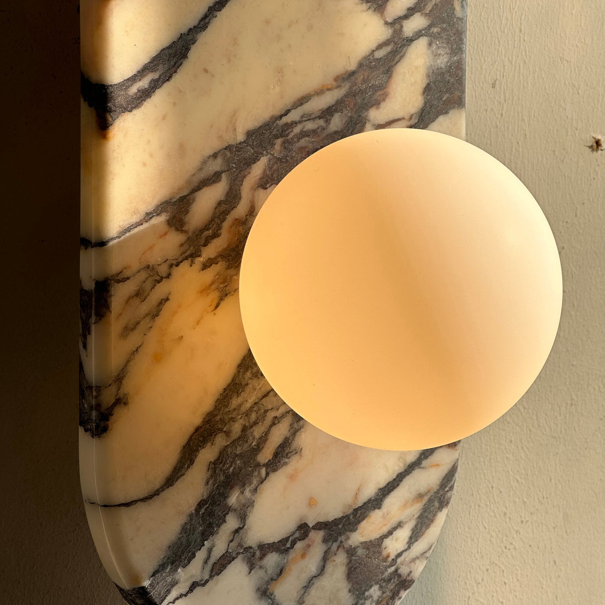 Alvuvyo elegantie Moderne wandlamp van marmer