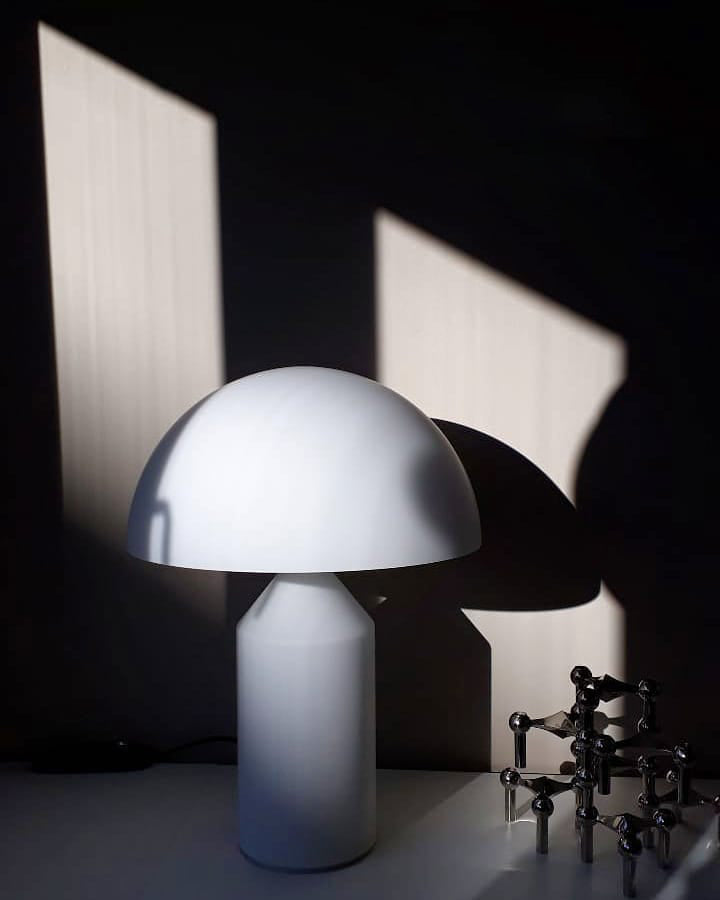Selisina Industriële minimalistische tafellamp