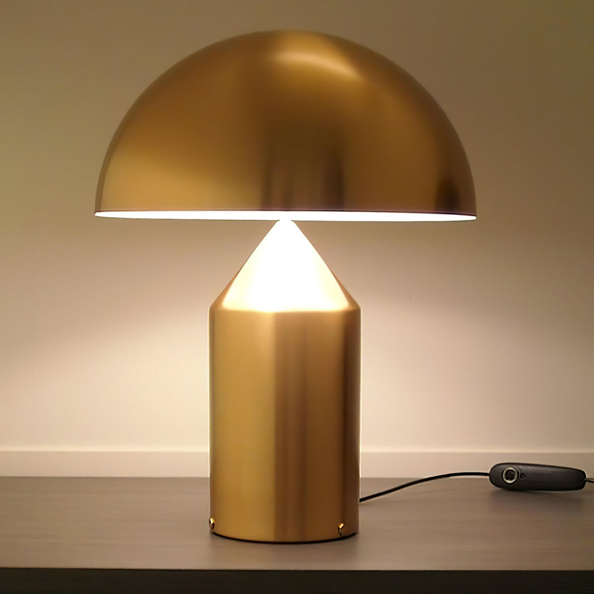 Selisina Industriële minimalistische tafellamp