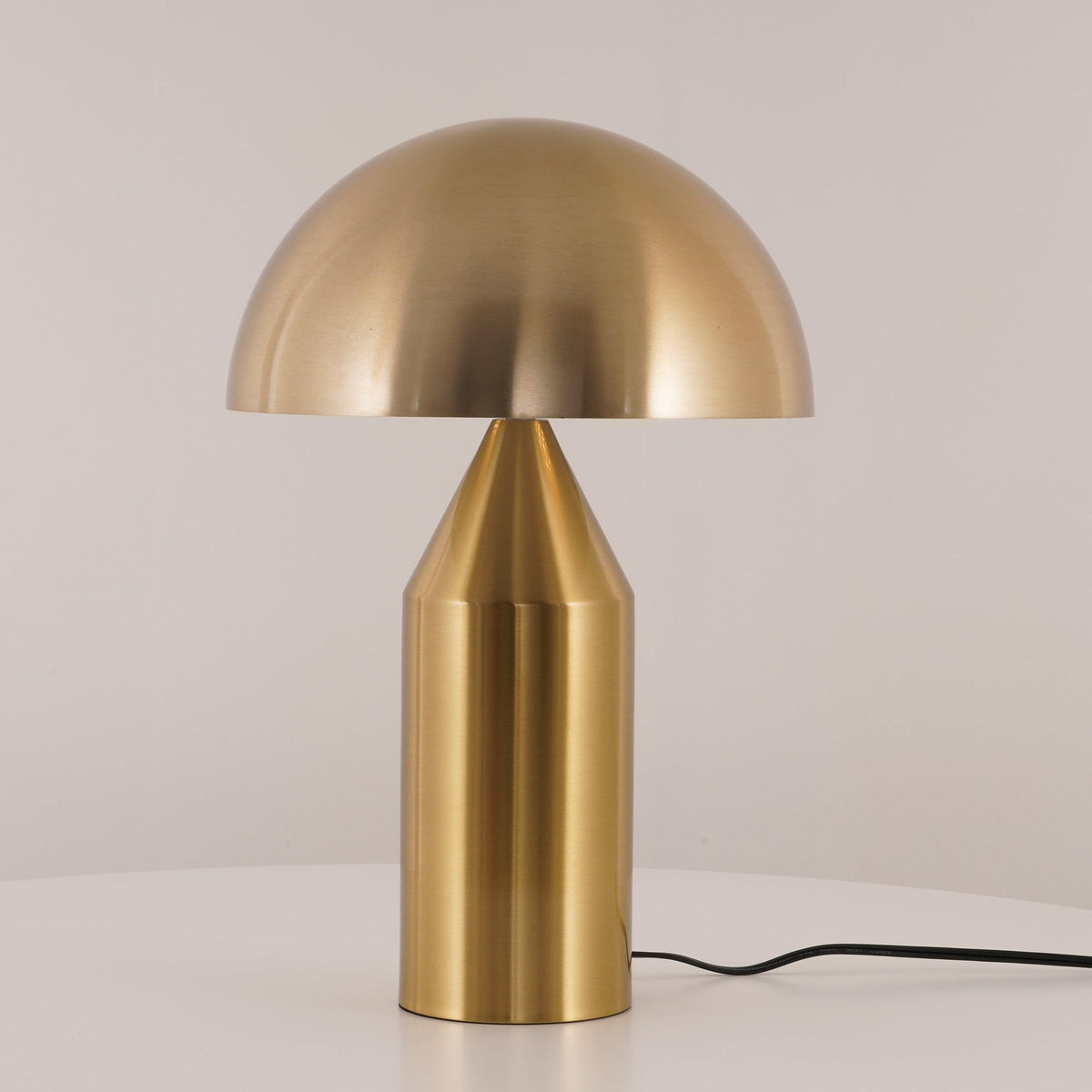 Selisina Industriële minimalistische tafellamp