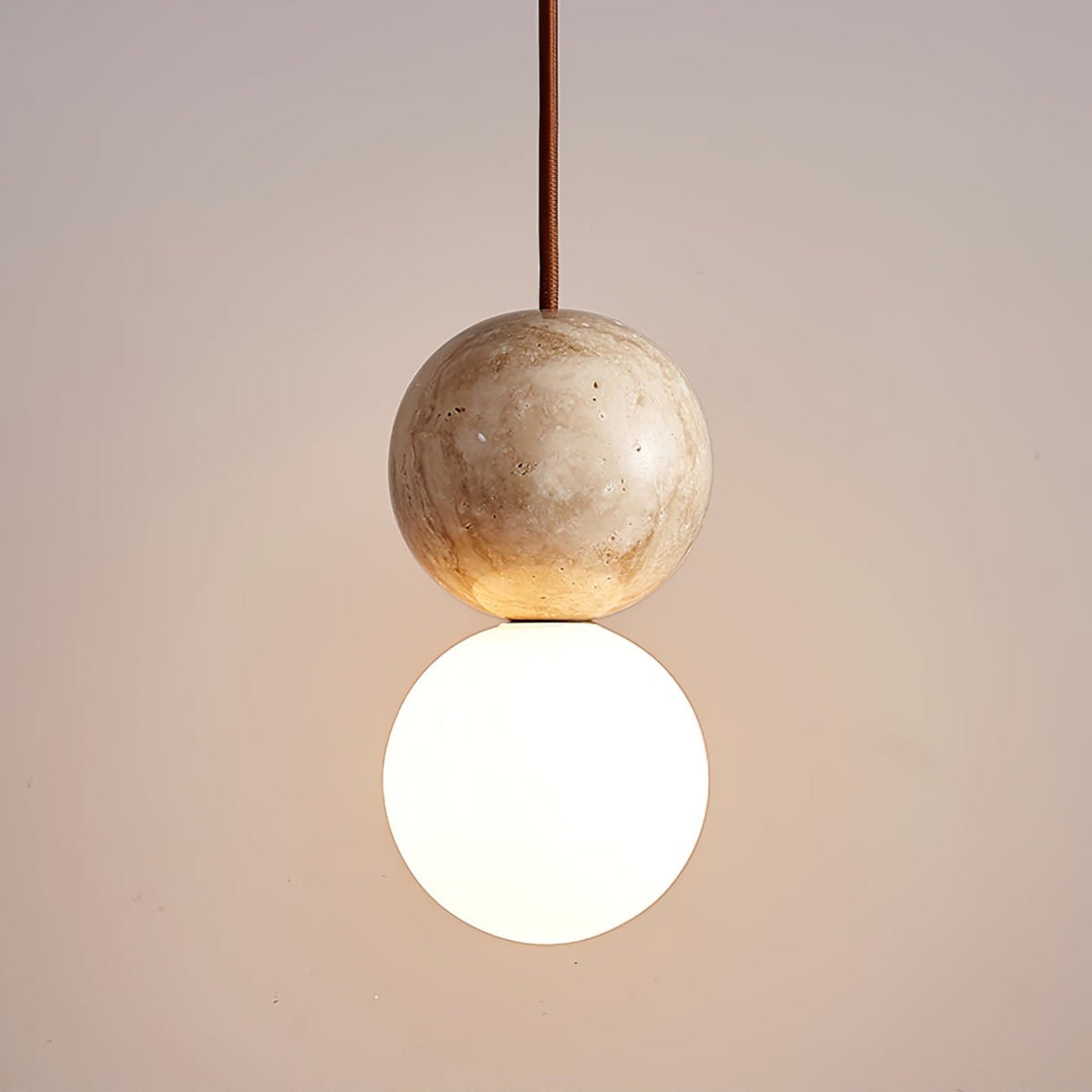 Serinelle hanglamp van geel travertin