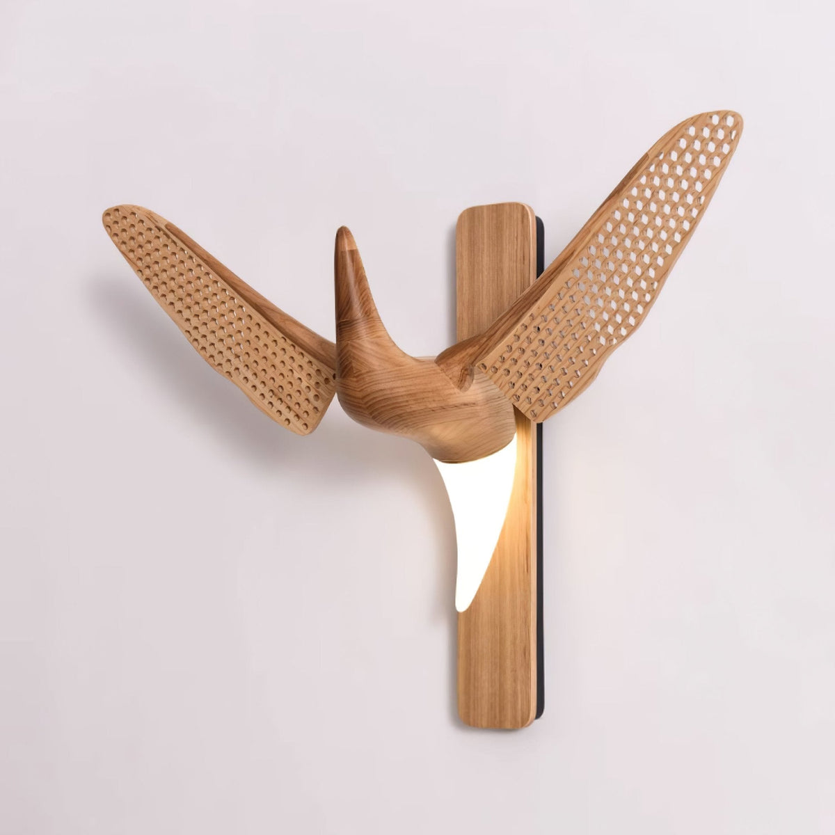 Avesa Individual Creativity wandlamp van walnoot