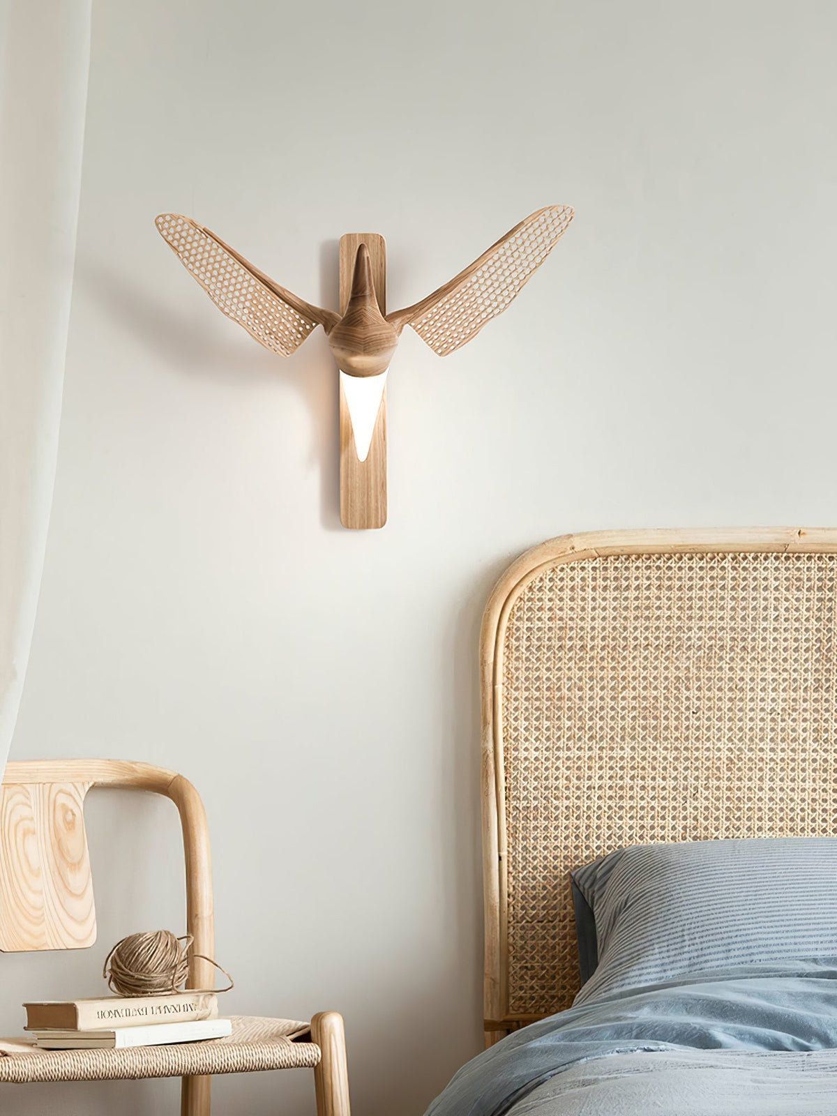 Avesa Individual Creativity wandlamp van walnoot