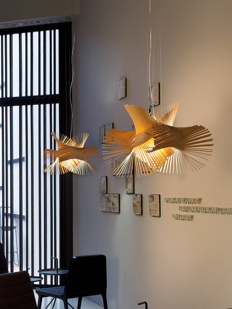 Avian Flair hanglamp van natuurlijk hout