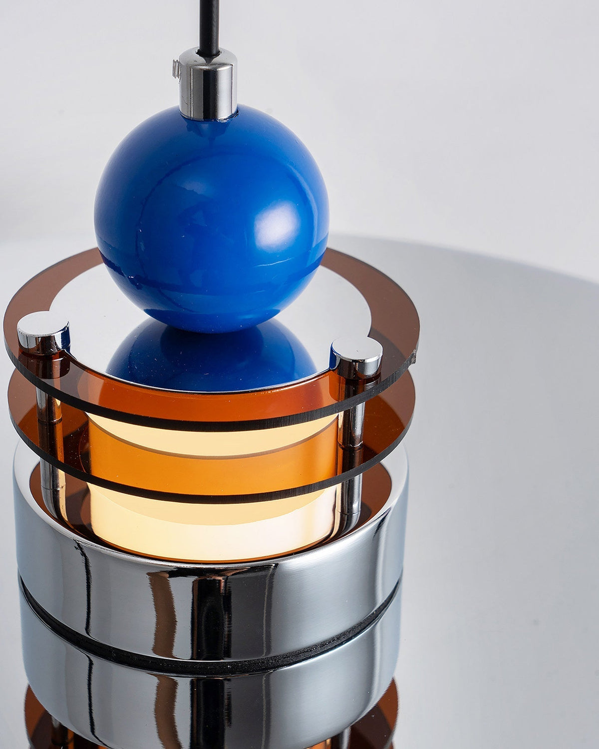 Celian hanglamp met gepolijste chroom en blauw acryl