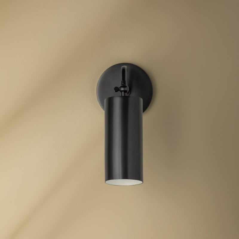 Vatnuvyu moderne minimalistische wandlamp met stoffen kap en metalen behuizing