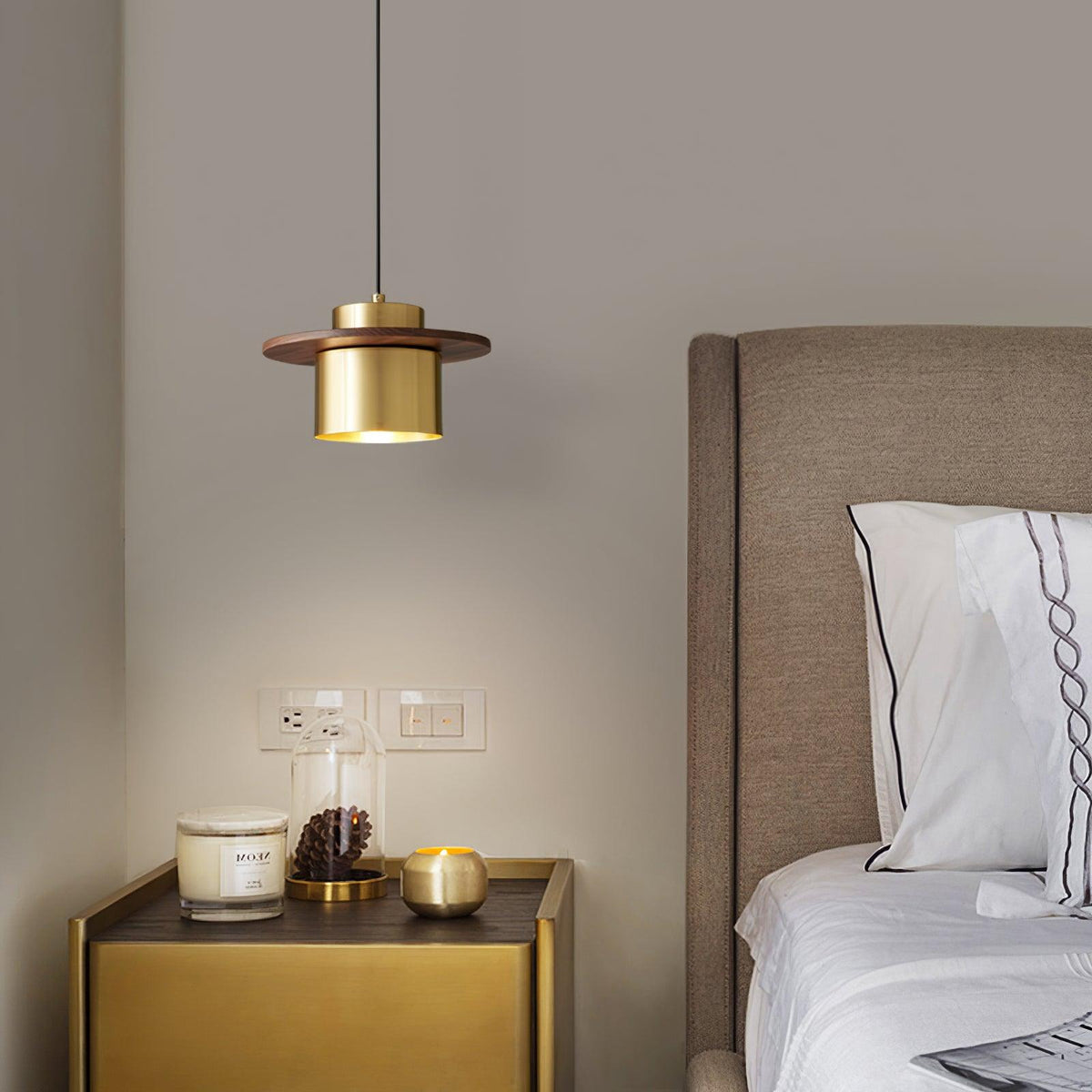 Auririra industriële hanglamp van messing en walnoot