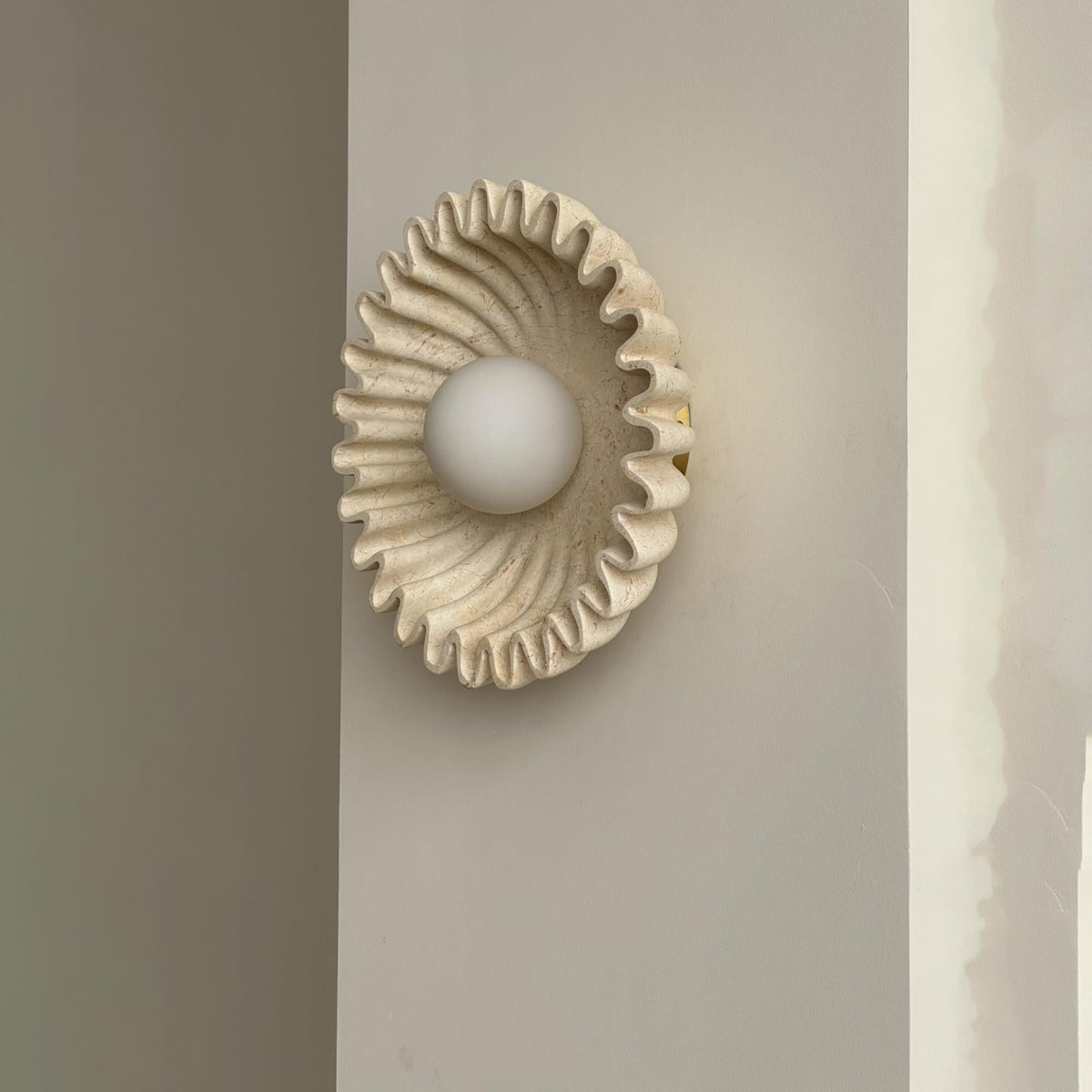 Avenisielle wandlamp